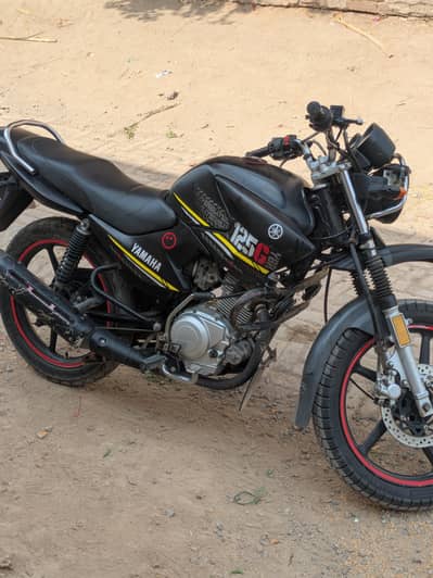 YBR 125 G Black 9/10 condition