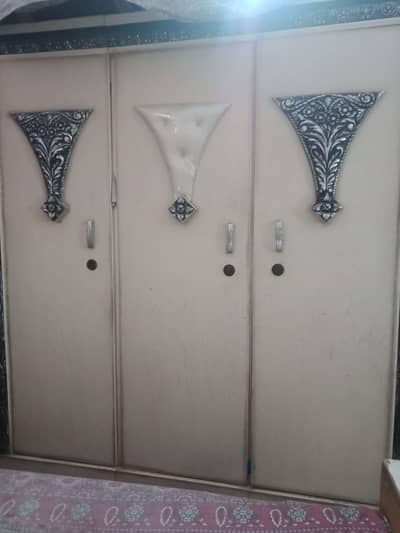 Complete Bed Room Set