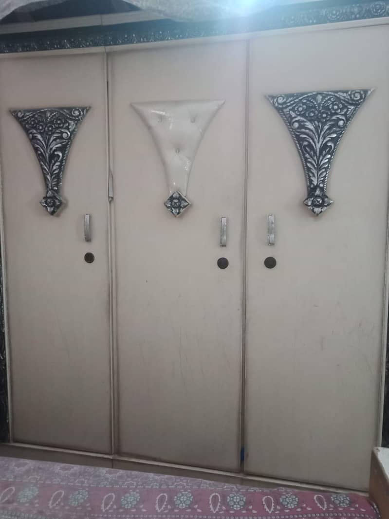 Complete Bed Room Set 0
