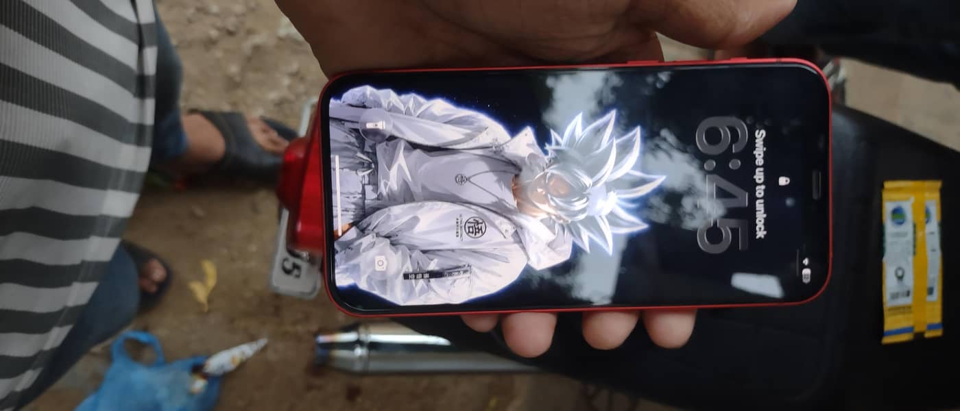 Apple iPhone 12 6