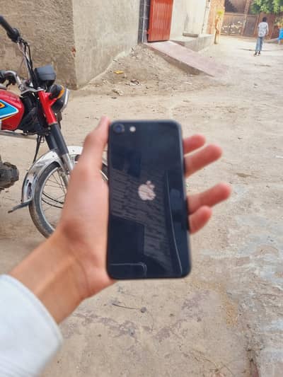 Apple iPhone SE