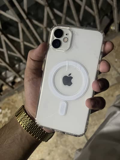 Apple iPhone 11 factory box k saat face id off exchange possible