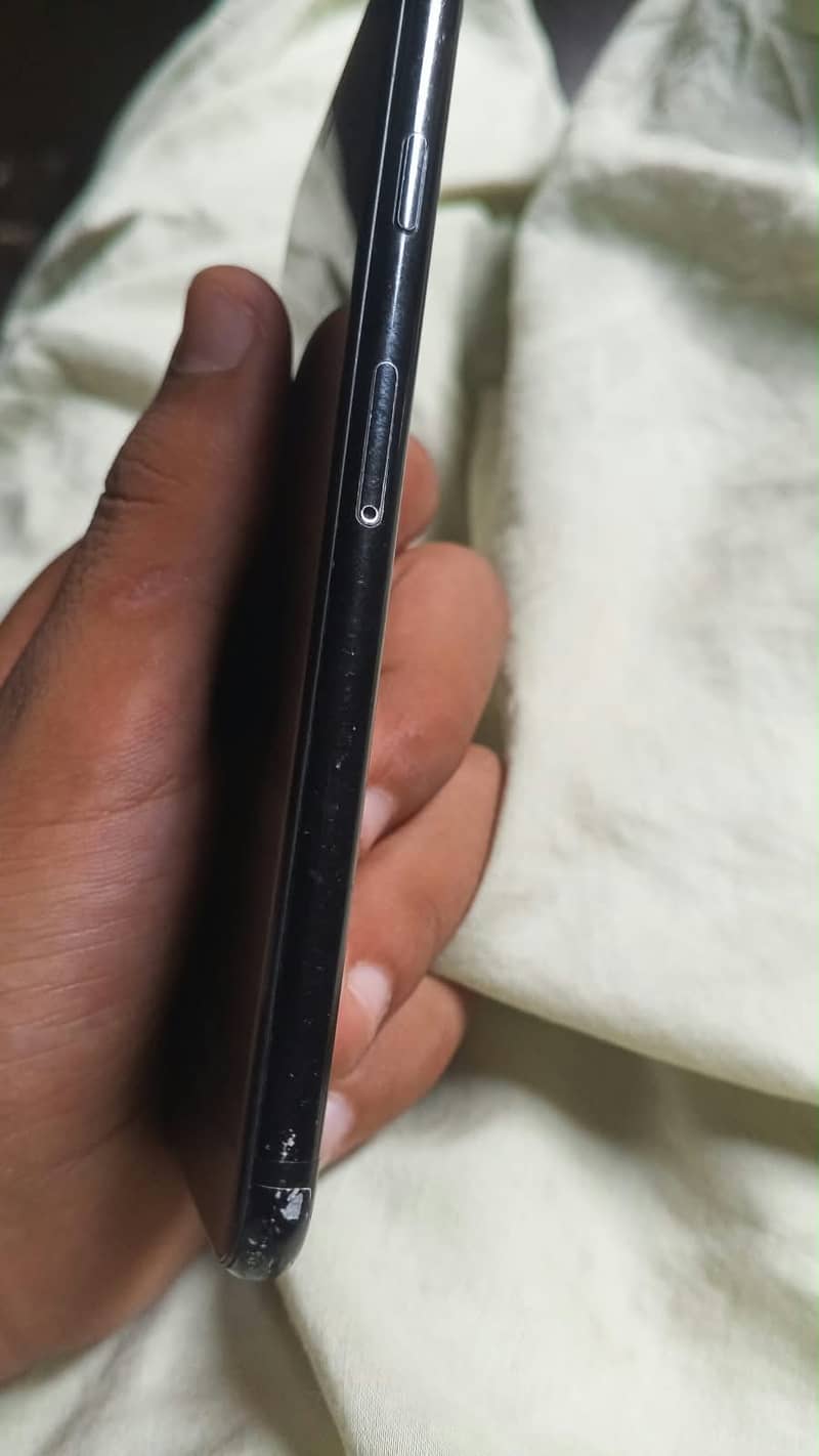 Apple iPhone 7 1