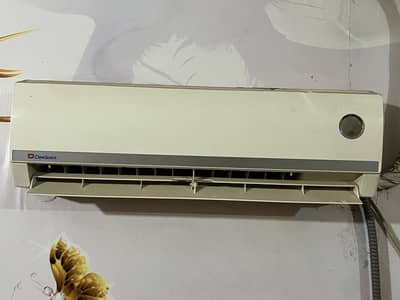 Dawlance 1.5 Ton Split AC (Excellent Condition)