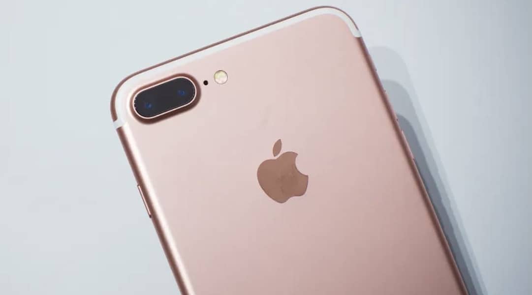 Apple iPhone 7 Plus 1