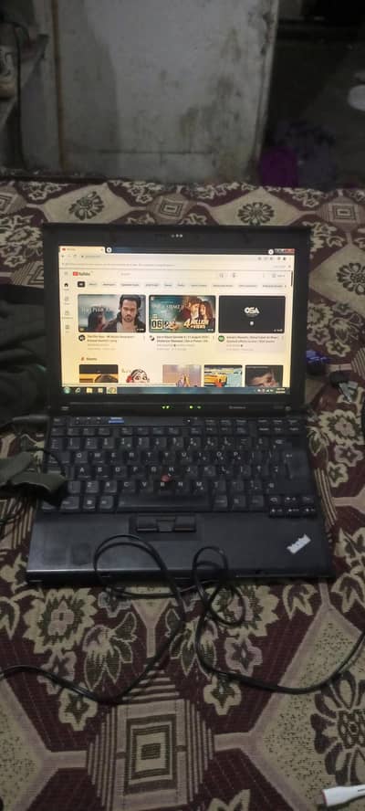 LENOVO THINGPAD LAPTOP WINDOWS 7 10 spotted