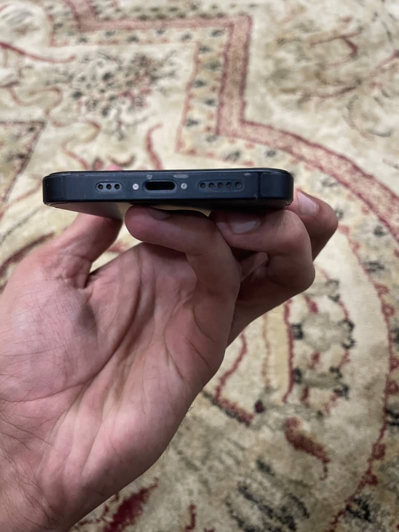 Apple iPhone 14 5
