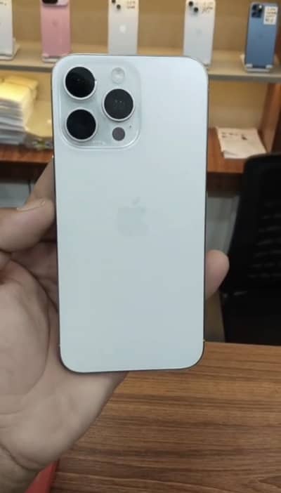 Apple iPhone 15 Pro Max