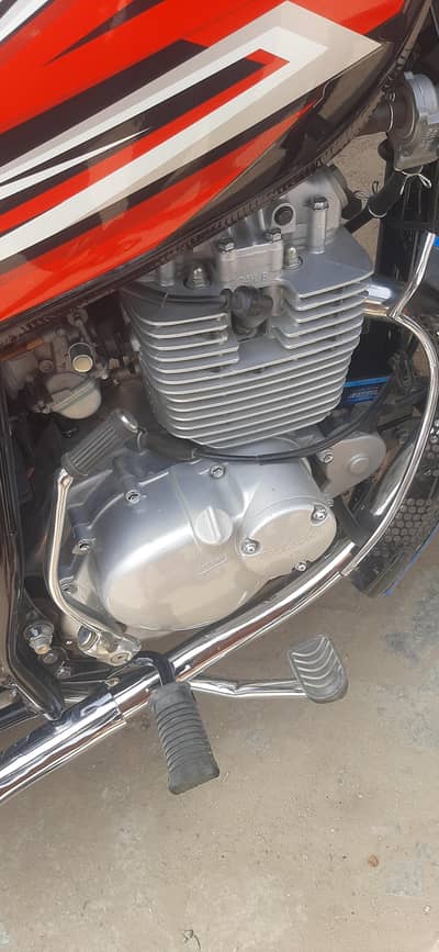 Suzuki Gs150