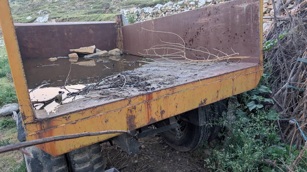 tractor trolley 2