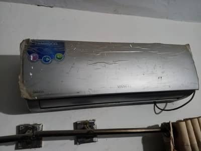 Kenwood 1 ton AC for sale