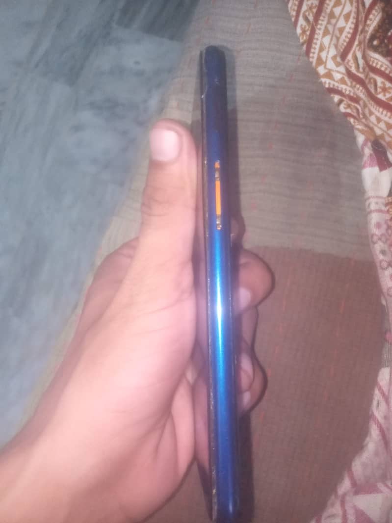 OPPO A3s 2