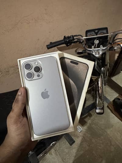 Apple iPhone 15 Pro Max