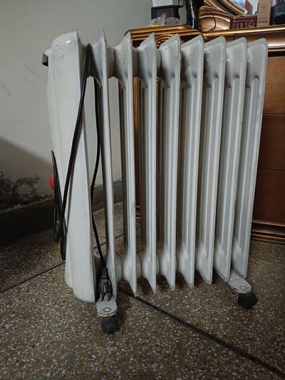Alpina Switzerland 9-Fin Oil Filled Electric Radiator Room Heater