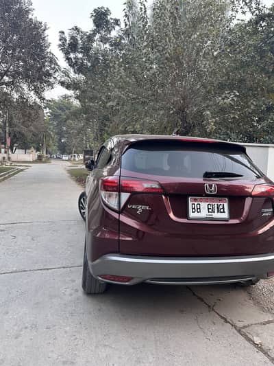 Honda Vezel 2014 / 2018 XL AWD - Genuine Mileage