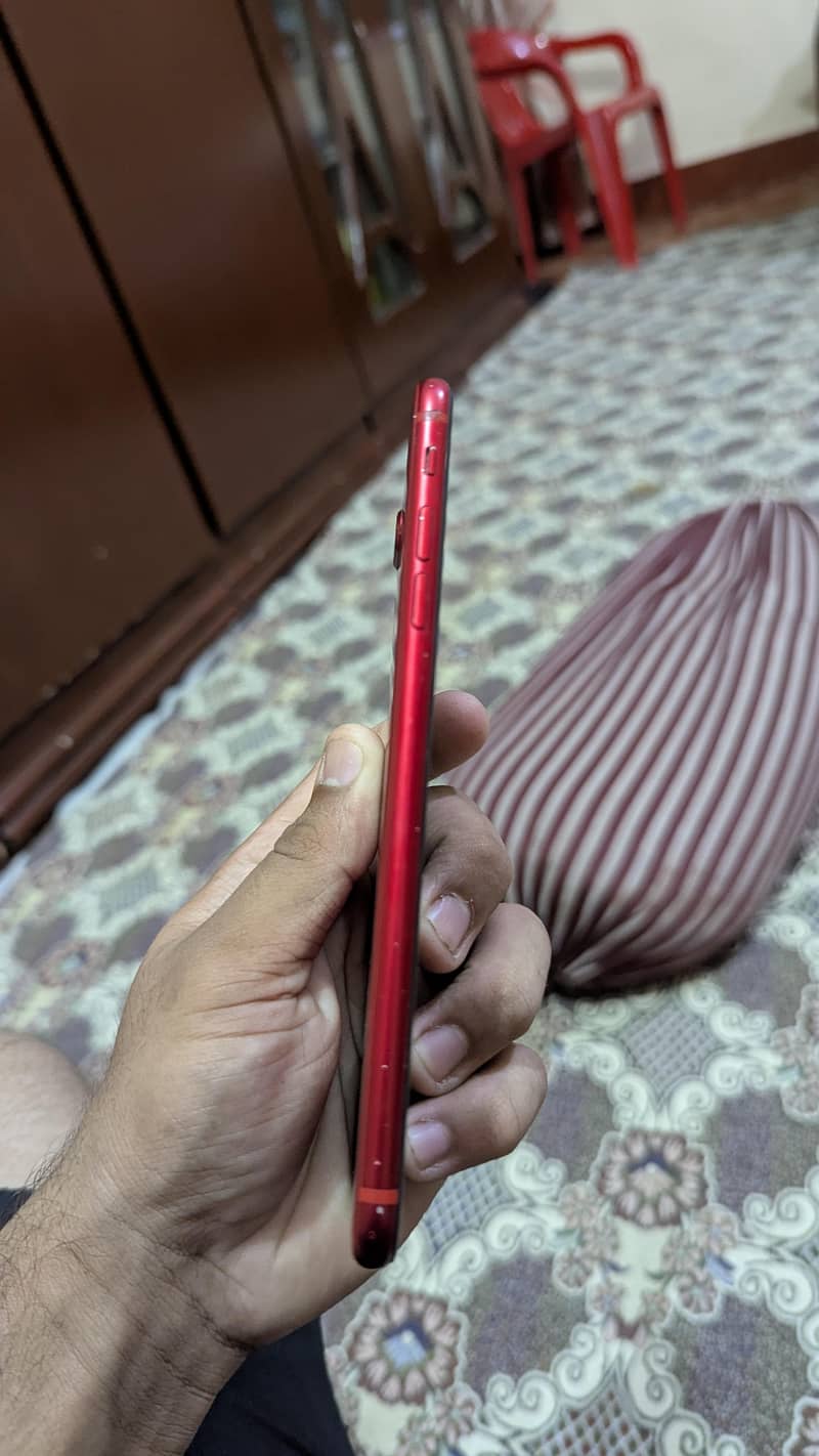 Apple iPhone 8 Plus 1