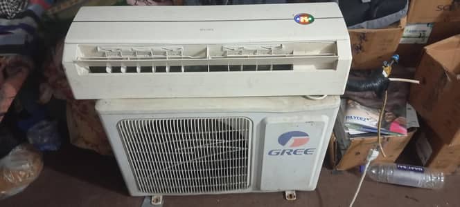 Gree split ac in excellent condition for sale