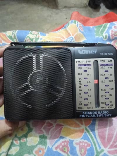 3 band radio box pack
