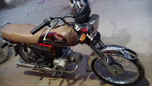 Honda c. d. 70cc. . . 22/23madl . contact number 03006382468