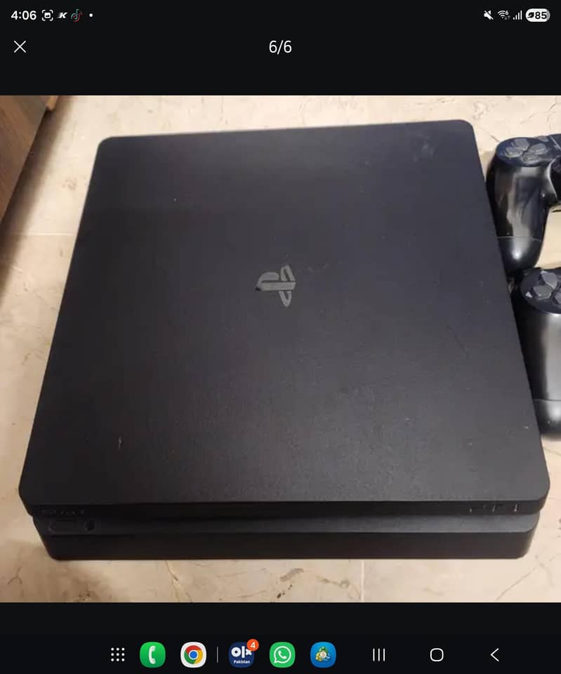 PS4 slim 5