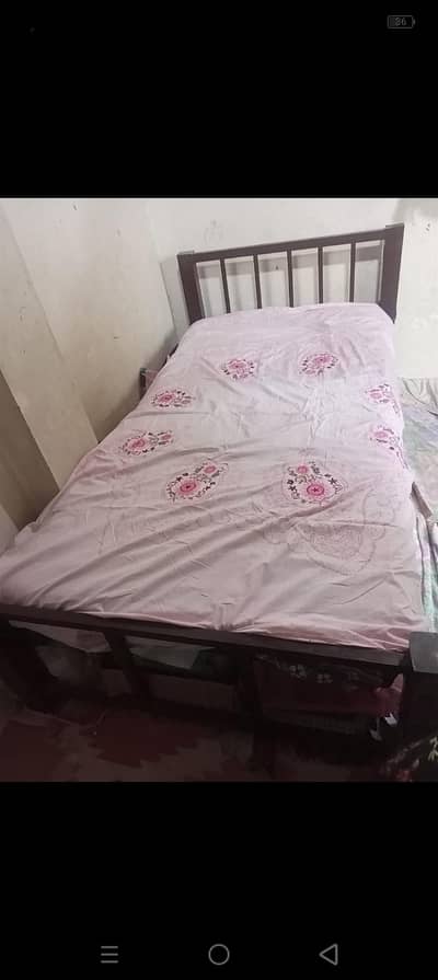 single 2bed with side 2 tables