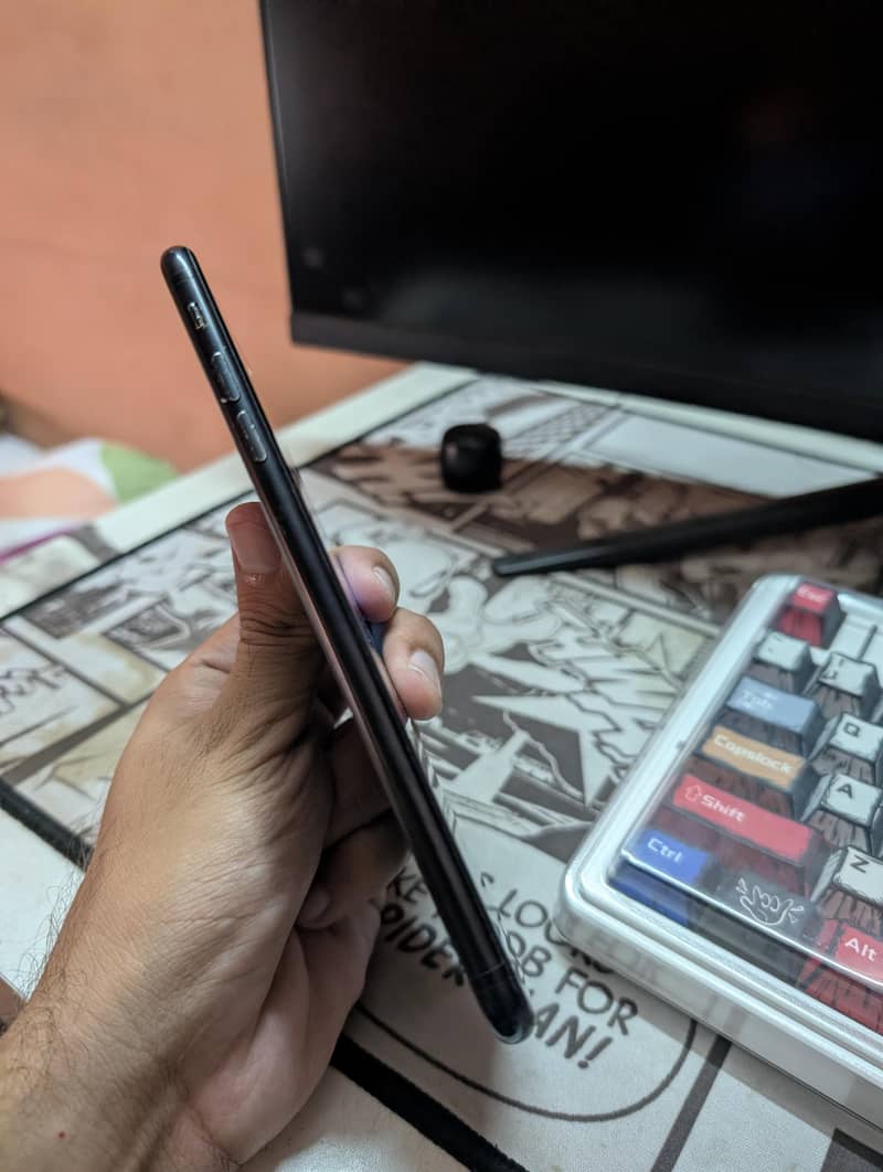 Apple iPhone 7 Plus 8