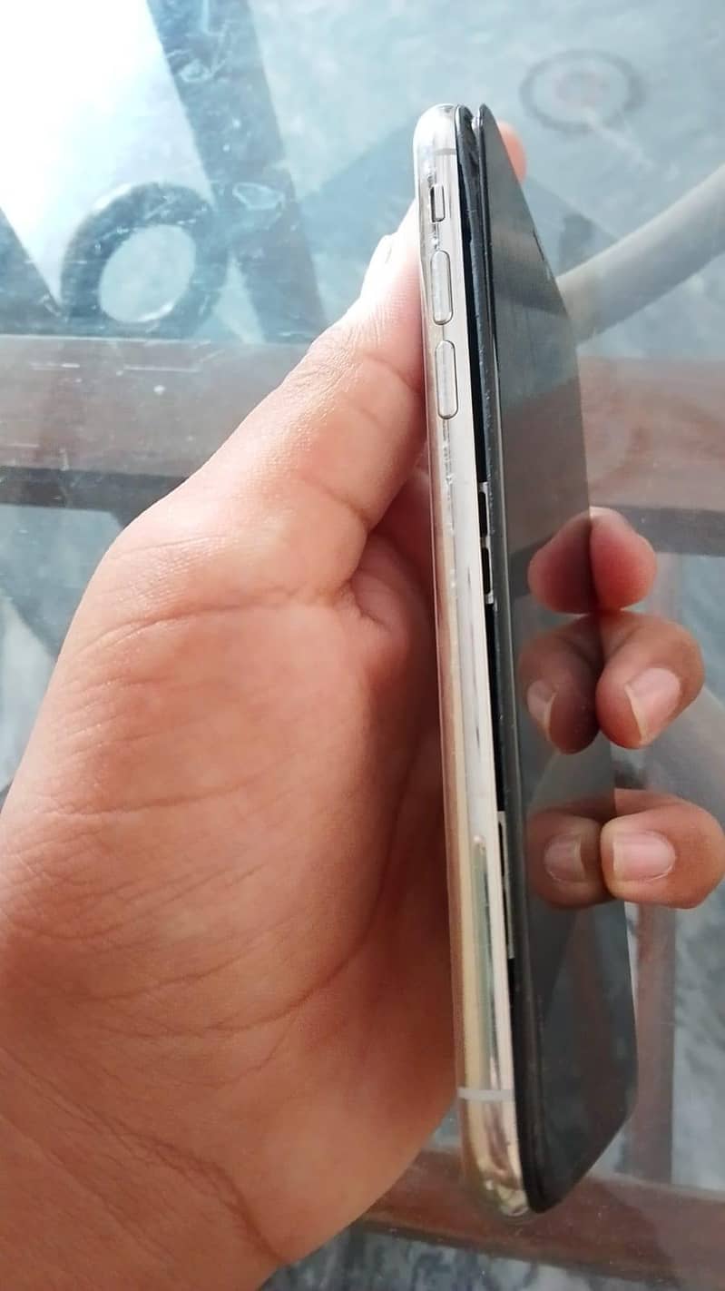 Apple iPhone X 2