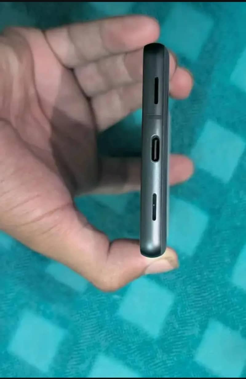 Google Pixel 7a 2