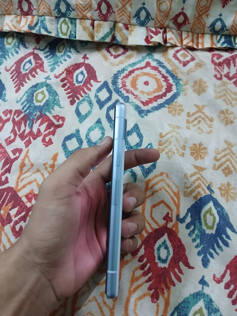 Google Pixel 7a 2
