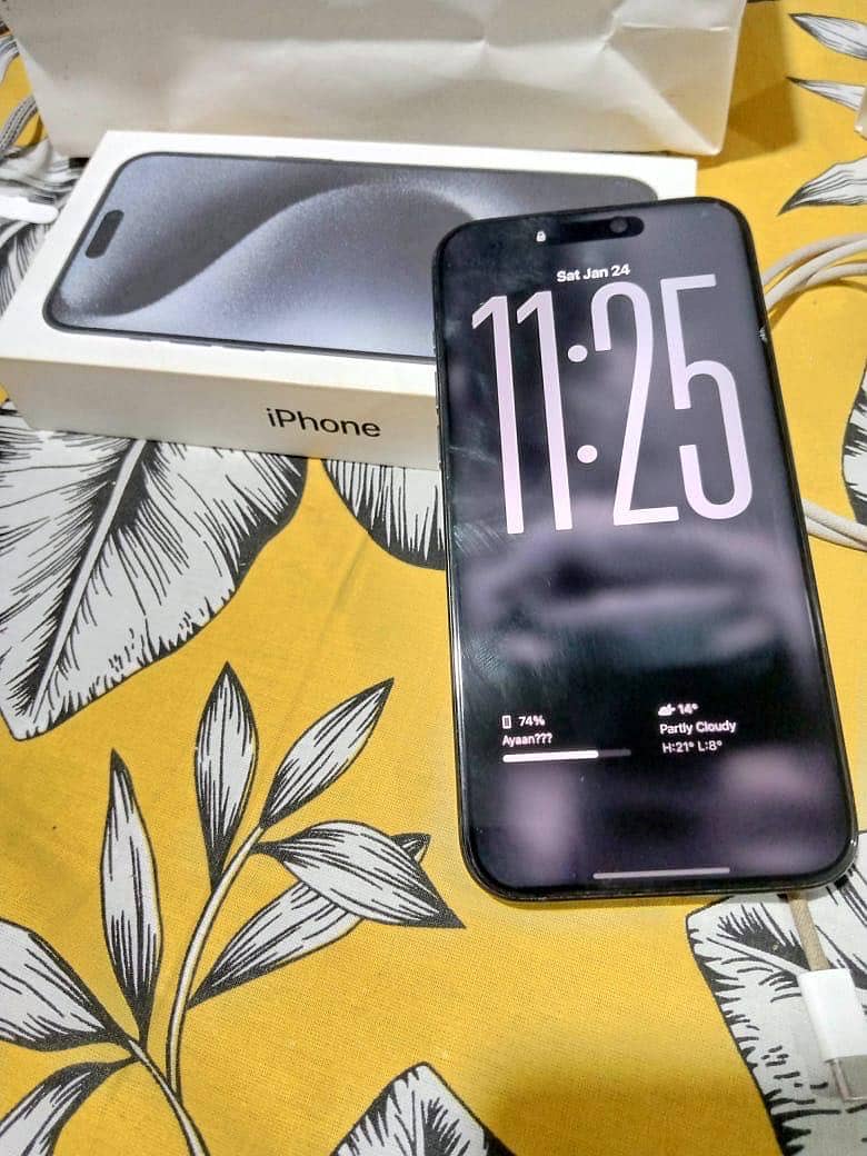 Apple iPhone 15 Pro Max 0