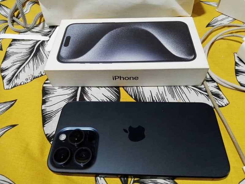 Apple iPhone 15 Pro Max 2