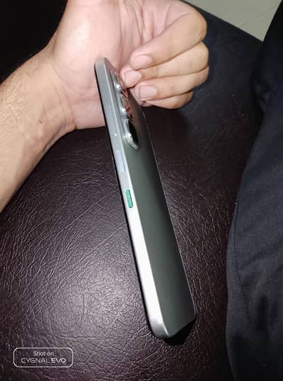 Infinix hot60i 8/256