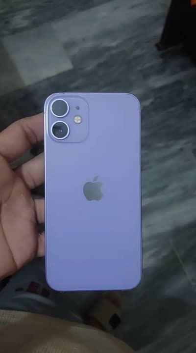 Apple iPhone 12