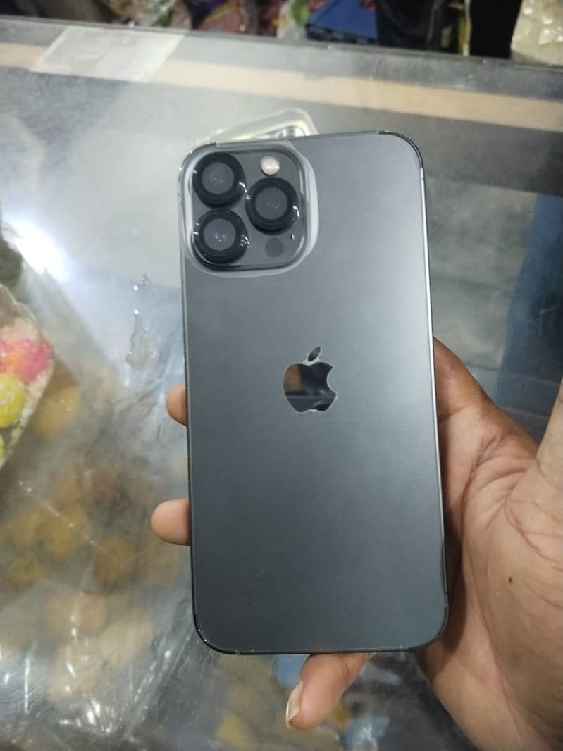 Apple iPhone 13 Pro Max 5