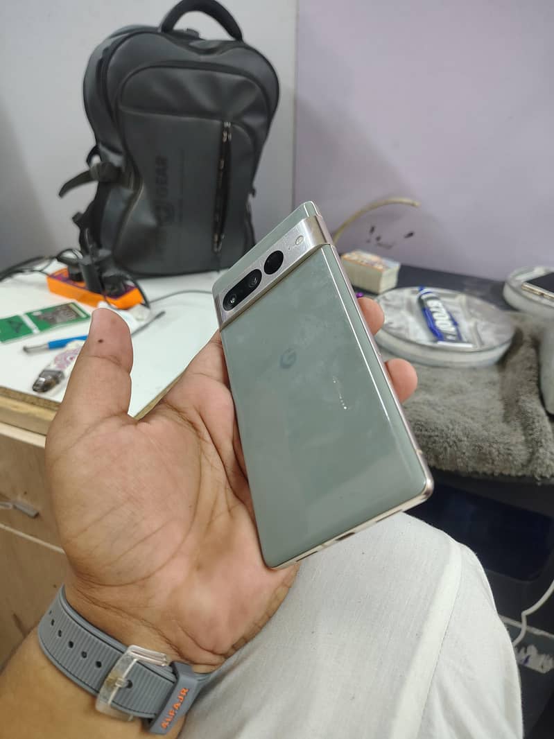 Google Pixel 7 Pro 2