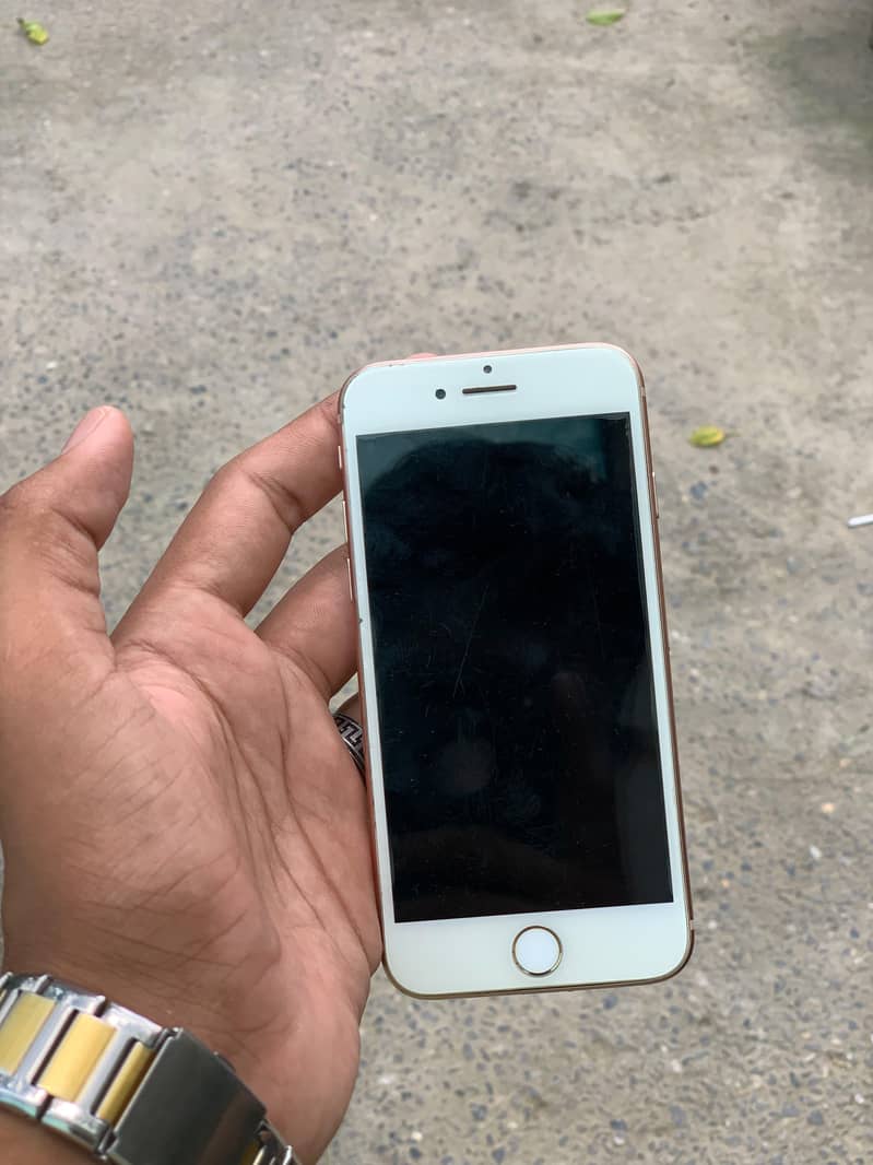 Apple iPhone 8 2