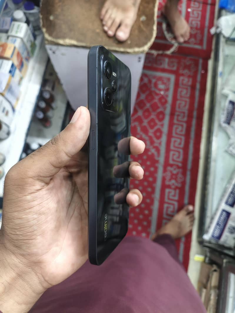 Realme C35 2
