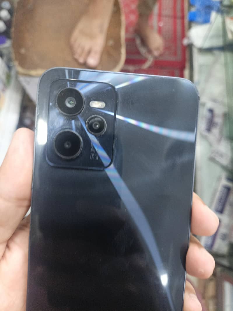 Realme C35 3