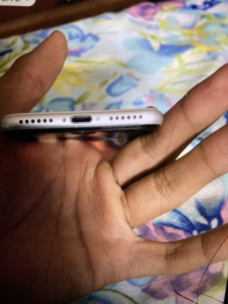 Apple iPhone SE 0