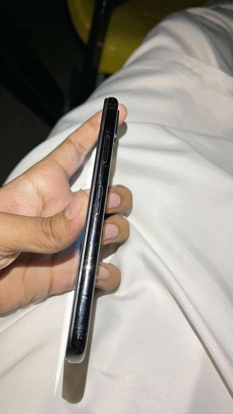 Apple iPhone X 3