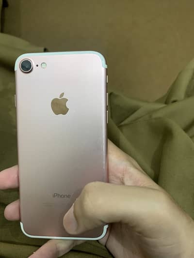 Apple iPhone 7
