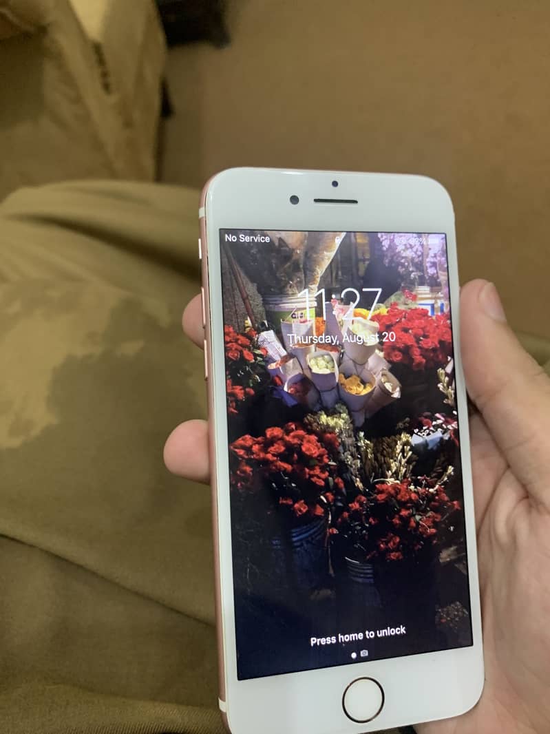 Apple iPhone 7 4