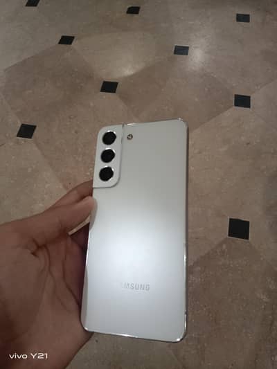 Samsung S22