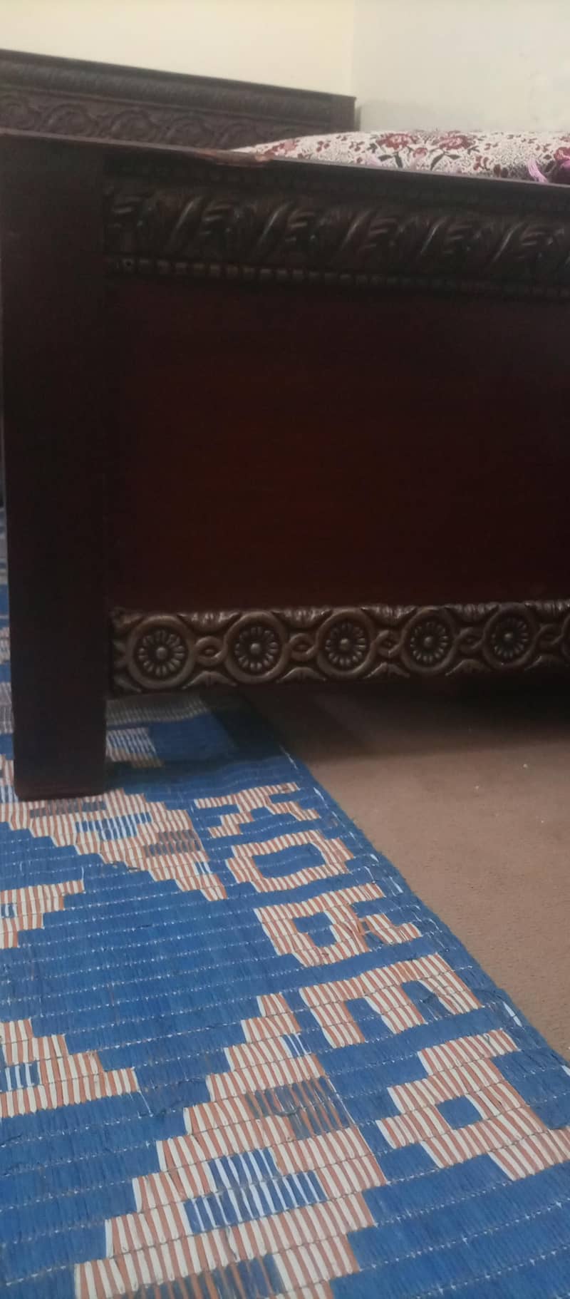 2 Single Bed Available 1