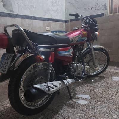 HONDA CG 125 MODEL  (2022/2023) ARE FOR SALE IN GOOD CONDITION