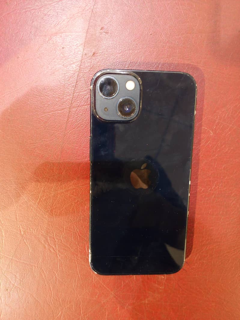 Apple iPhone 13 5