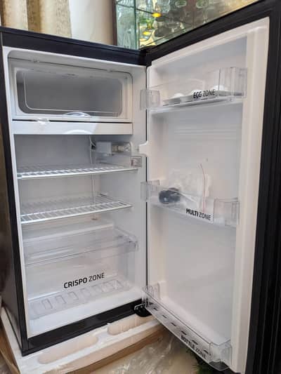 Refrigerator/fridge