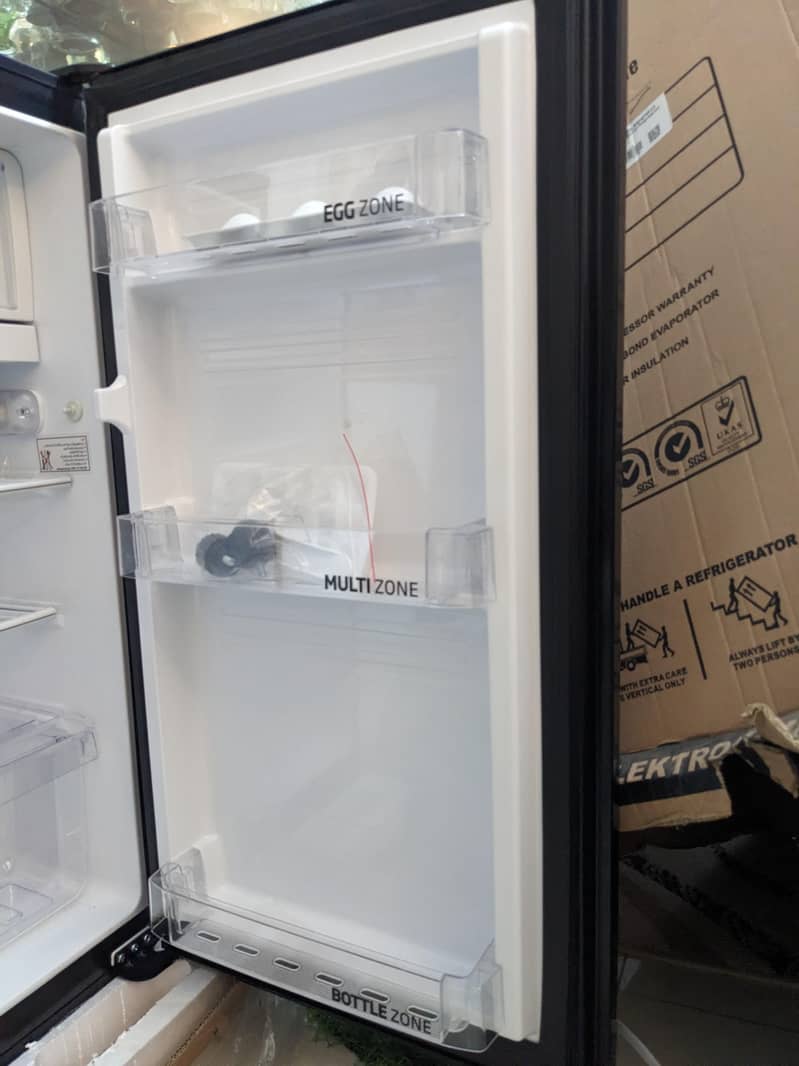 Refrigerator/fridge 2