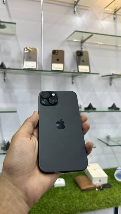 Apple iPhone 15