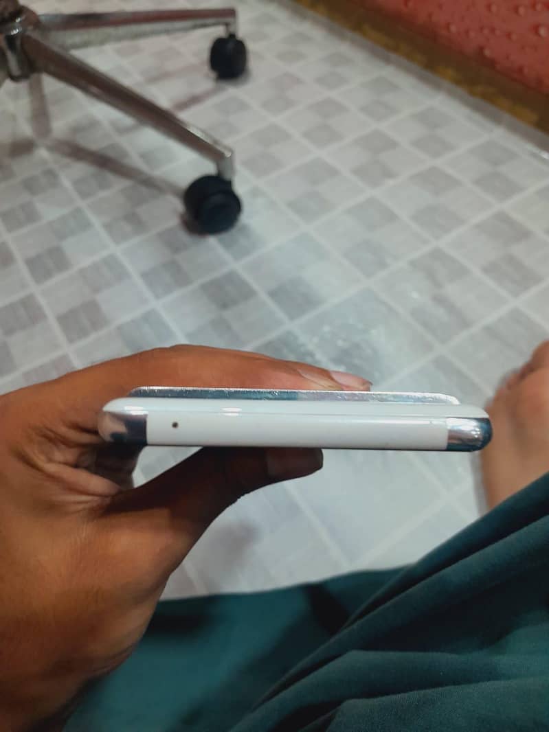Google Pixel 6 Pro 4